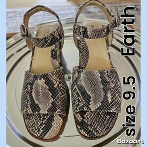 Earth Brown Snakeskin Sandals with Adjustable Straps Size 9.5
